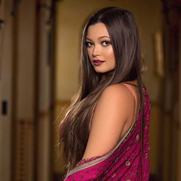 Escorts near Radisson Blu Dwarka